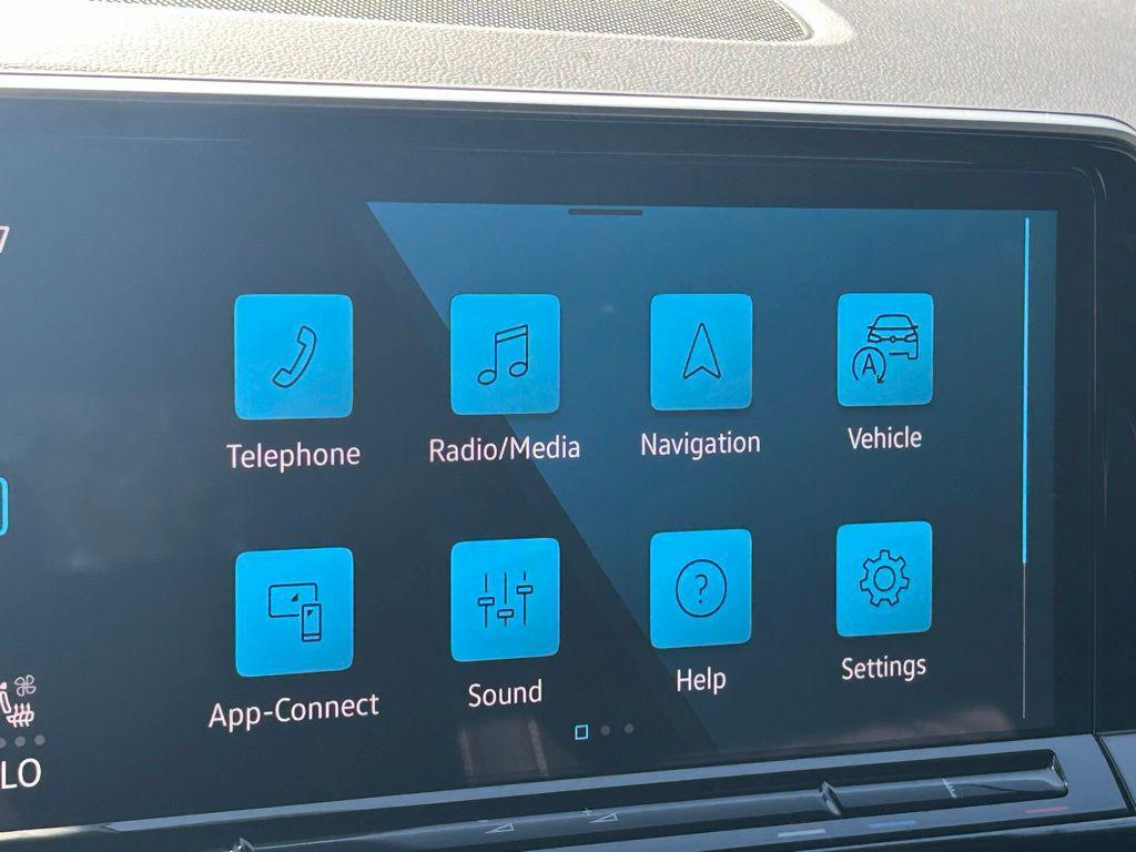 new 2026 Volkswagen Atlas Cross Sport car, priced at $37,499