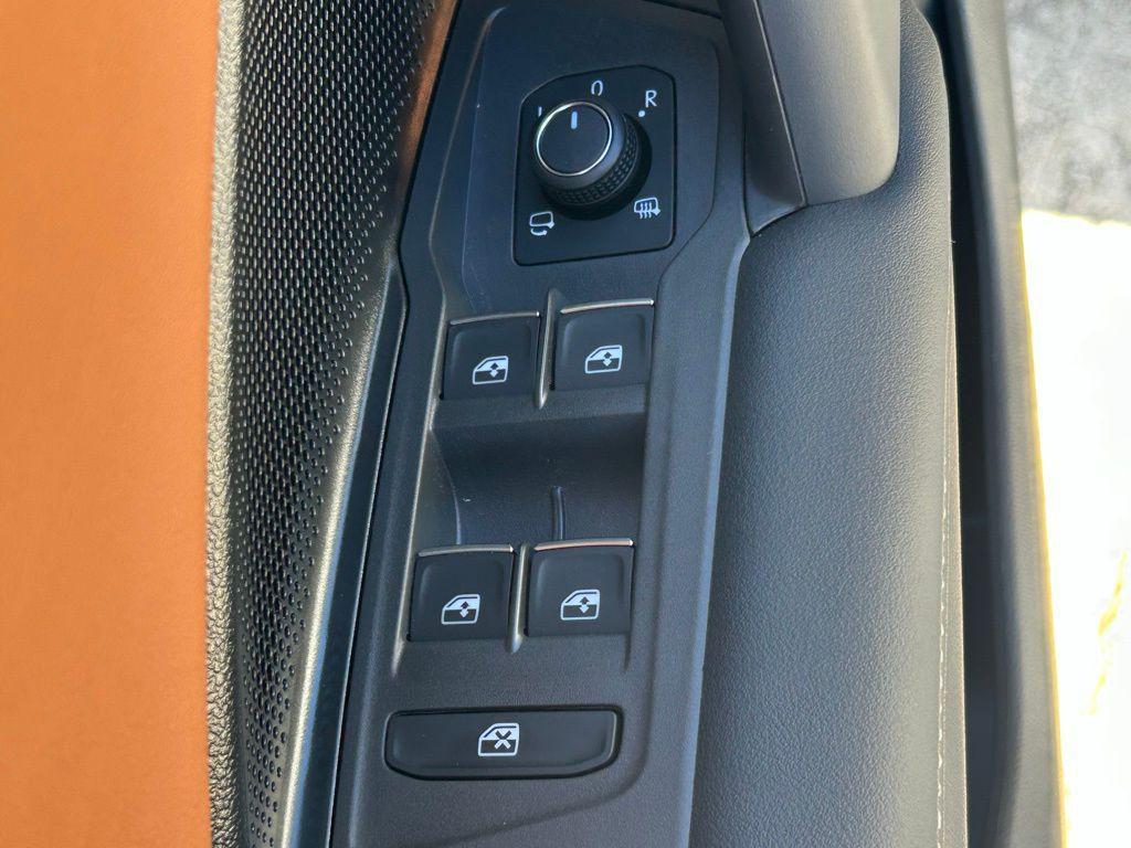 new 2026 Volkswagen Tiguan car, priced at $43,452