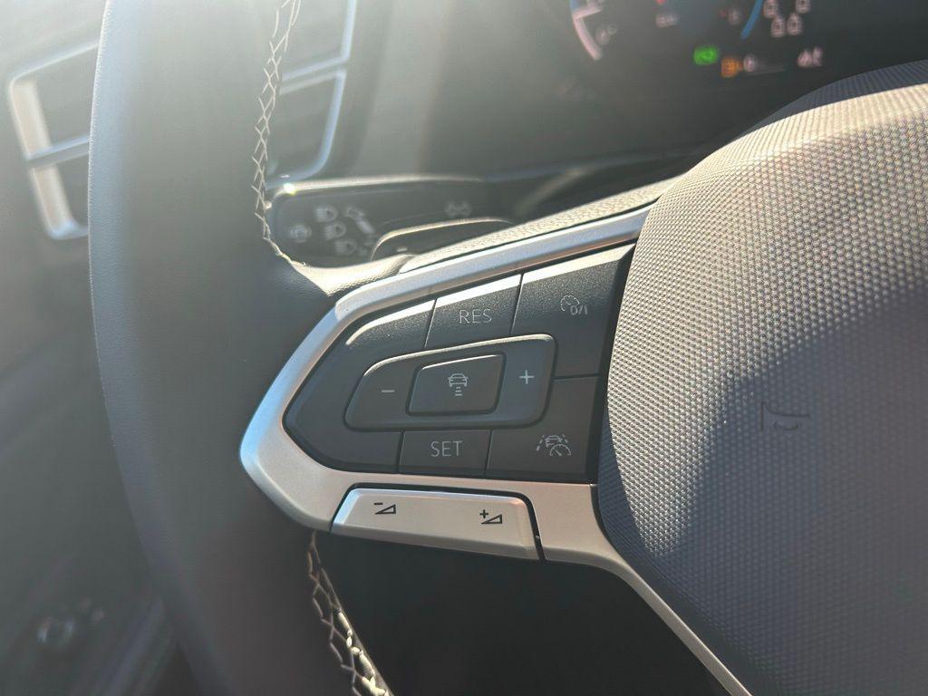 new 2026 Volkswagen Atlas car, priced at $43,222