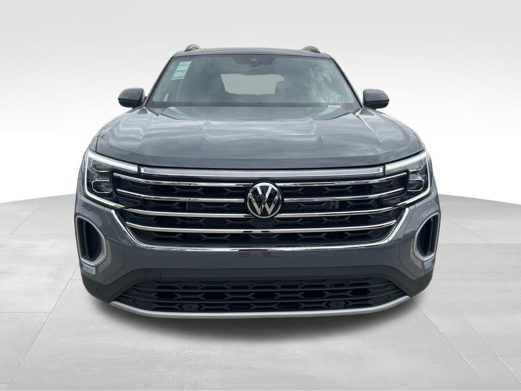 new 2026 Volkswagen Atlas car, priced at $45,666