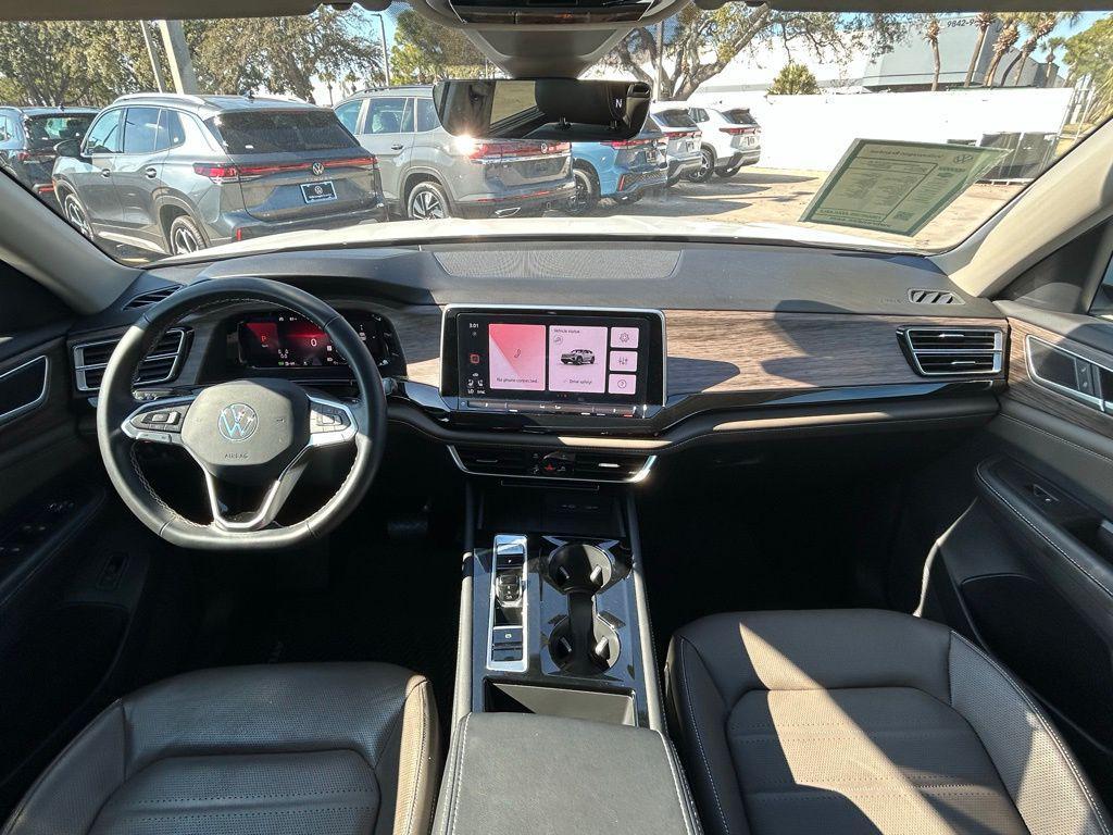 used 2025 Volkswagen Atlas car, priced at $40,396