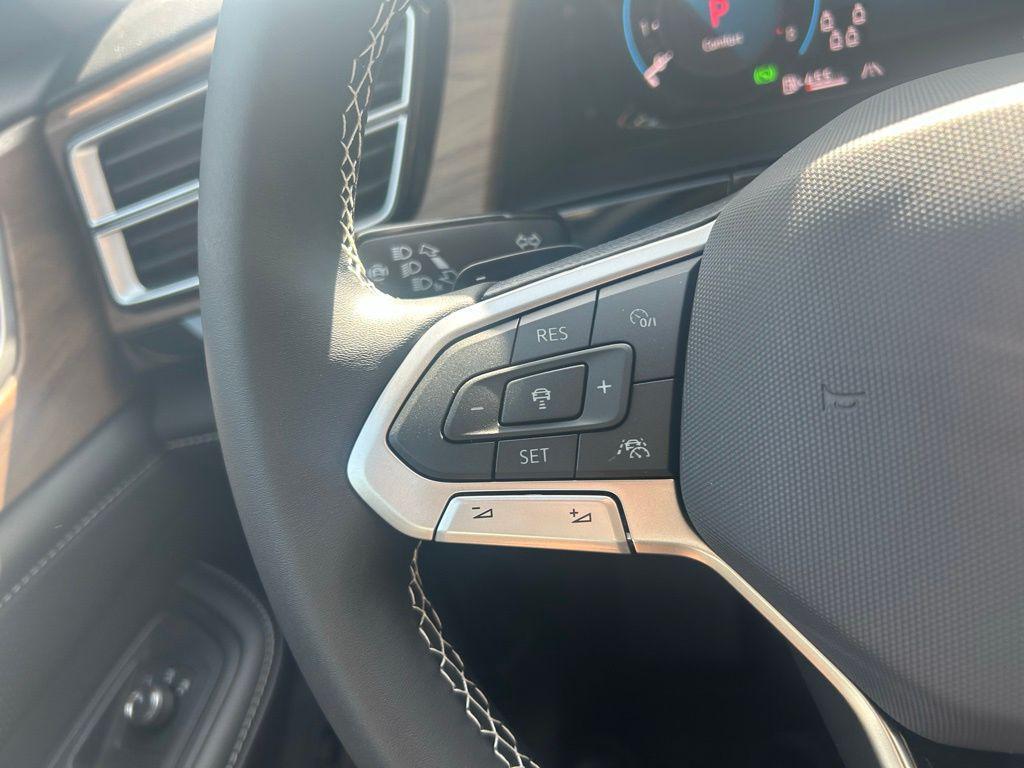 new 2026 Volkswagen Atlas car, priced at $43,262