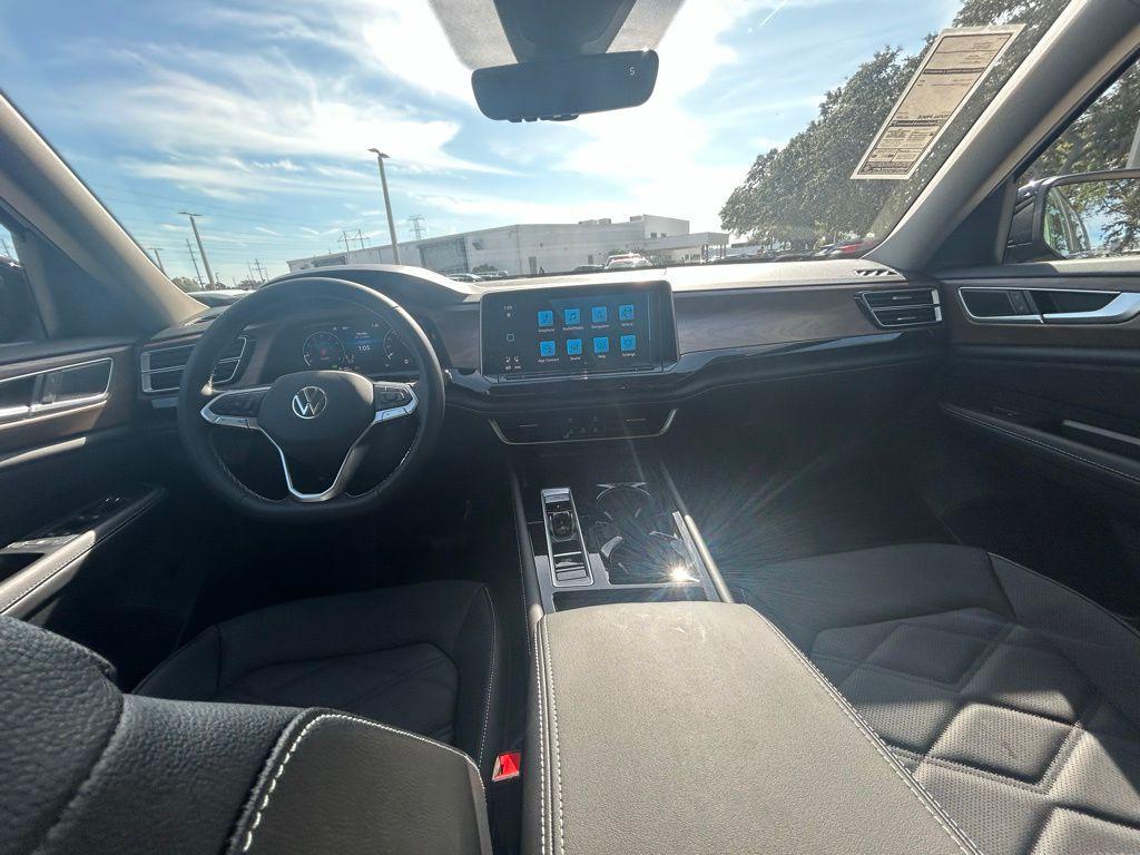 new 2026 Volkswagen Atlas car, priced at $43,262