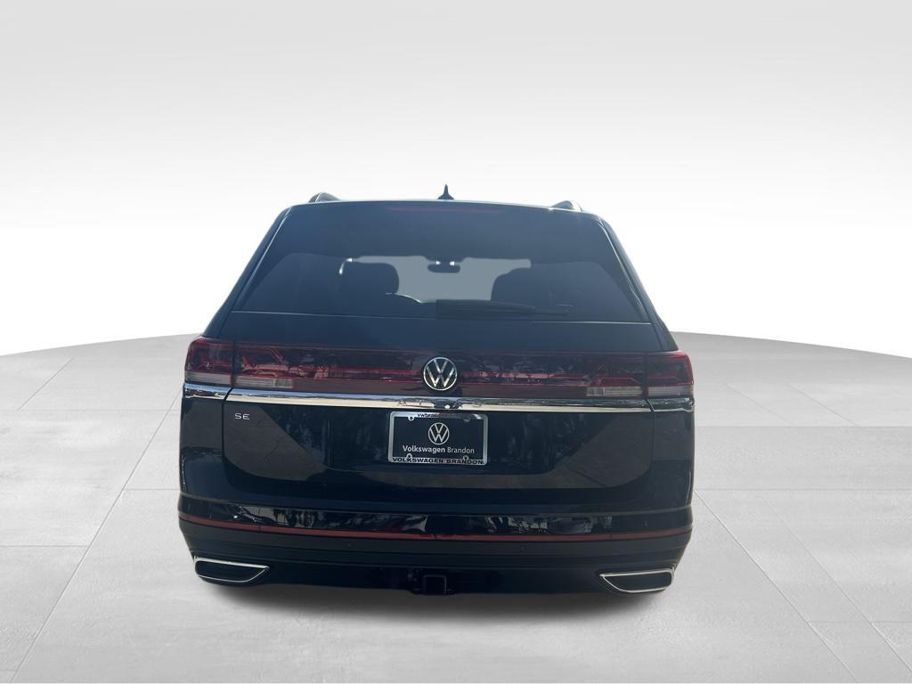 new 2026 Volkswagen Atlas car, priced at $43,262