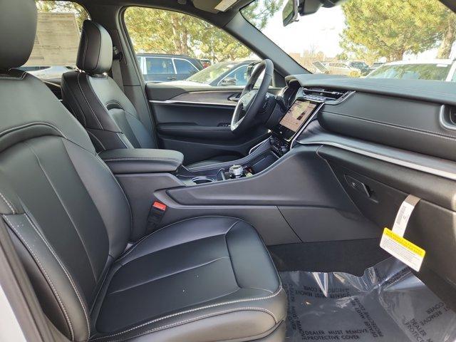 new 2025 Jeep Grand Cherokee car, priced at $49,467