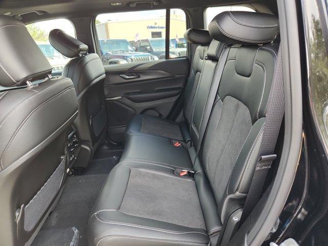 new 2025 Jeep Grand Cherokee car, priced at $42,919