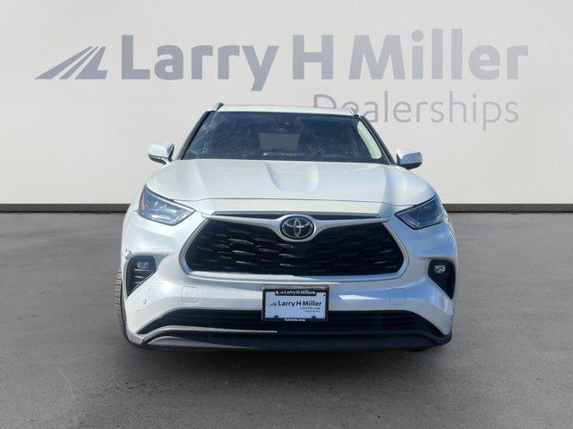 used 2022 Toyota Highlander car, priced at $25,014