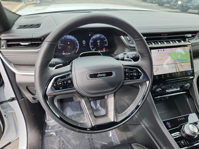 new 2025 Jeep Grand Cherokee car, priced at $62,117