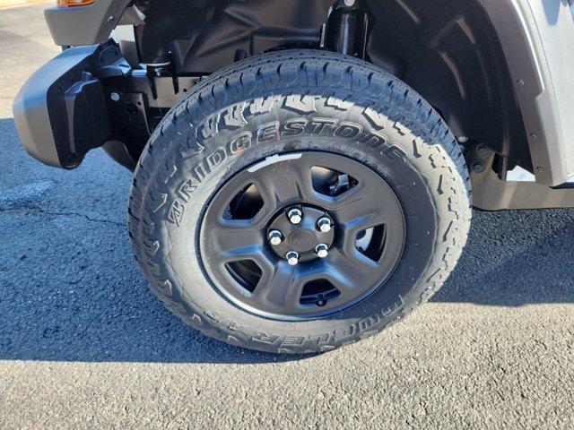 new 2026 Jeep Gladiator car, priced at $39,722