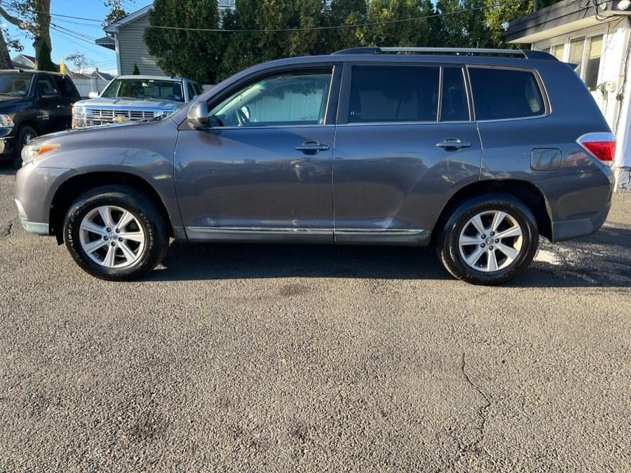 used 2012 Toyota Highlander car, priced at $13,750