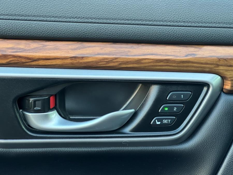 used 2018 Honda CR-V car, priced at $21,400