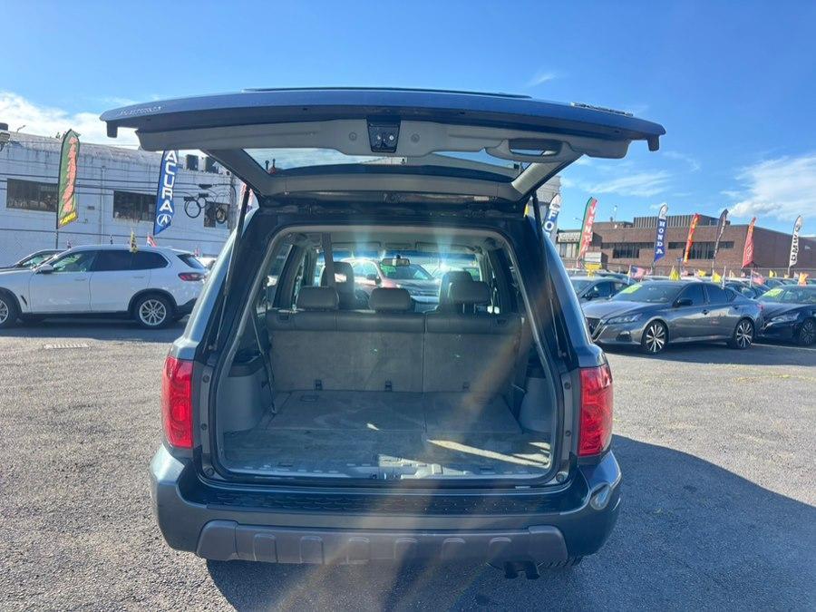used 2004 Honda Pilot car, priced at $2,750