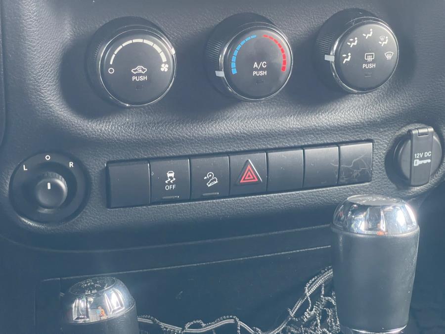 used 2013 Jeep Wrangler Unlimited car, priced at $16,445