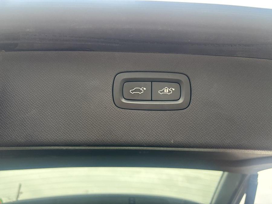 used 2019 Volvo XC90 car, priced at $12,750