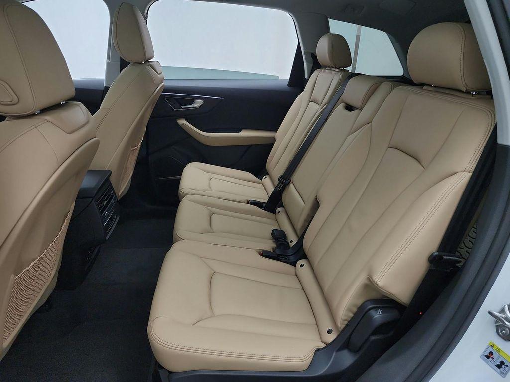new 2026 Audi Q7 car, priced at $69,560