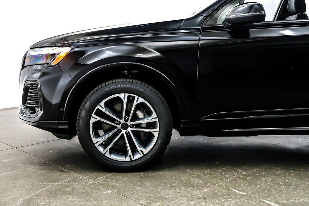 new 2026 Audi Q7 car, priced at $70,705