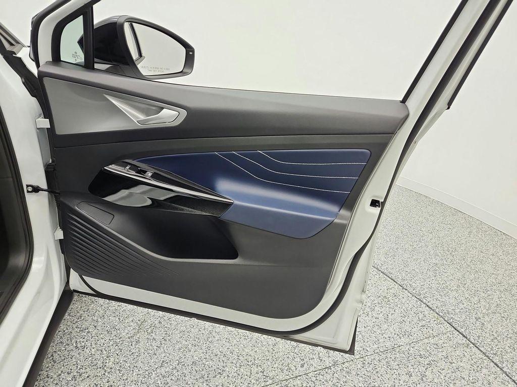 used 2025 Volkswagen ID.4 car, priced at $31,894