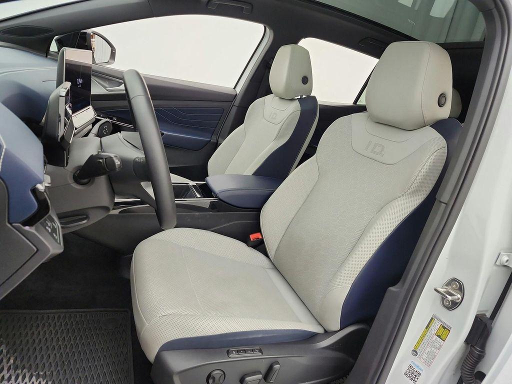 used 2025 Volkswagen ID.4 car, priced at $31,894