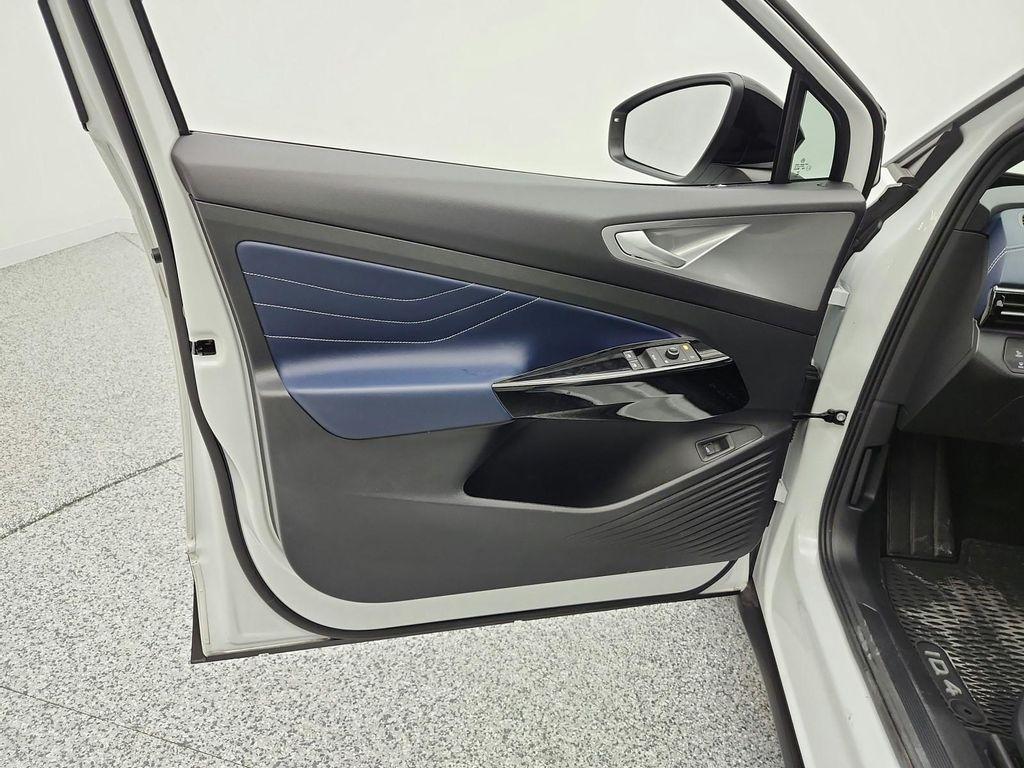 used 2025 Volkswagen ID.4 car, priced at $31,894