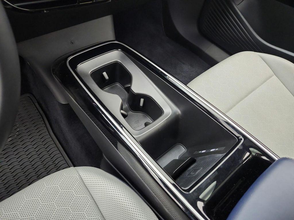 used 2025 Volkswagen ID.4 car, priced at $31,894