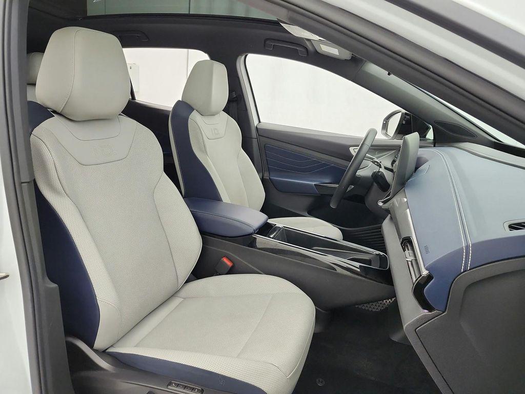 used 2025 Volkswagen ID.4 car, priced at $31,894