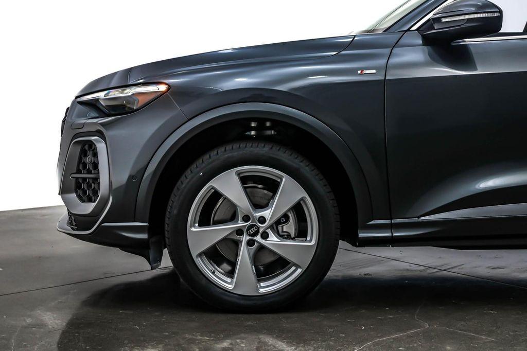 new 2025 Audi Q5 car, priced at $56,856