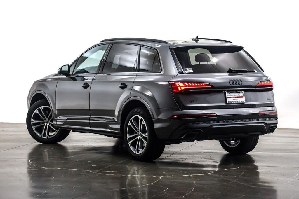 new 2026 Audi Q7 car, priced at $67,135