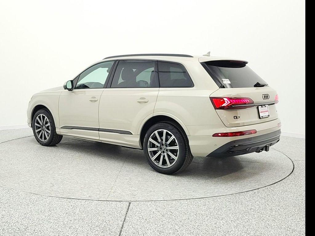 used 2023 Audi Q7 car, priced at $38,893