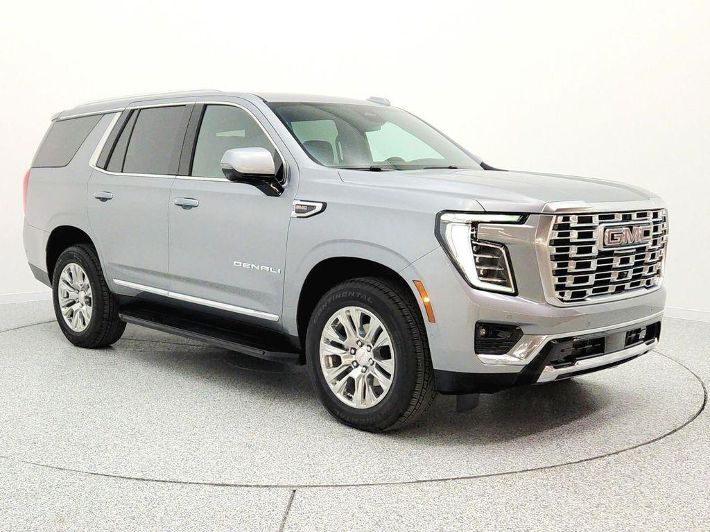used 2025 GMC Yukon car, priced at $68,976