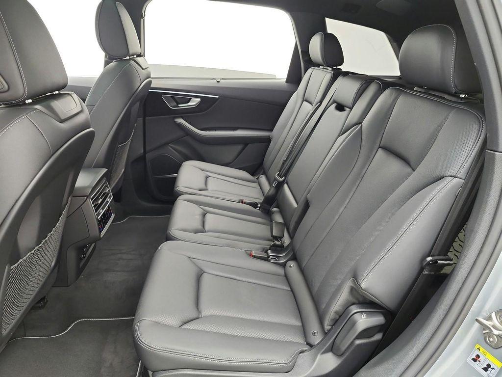 new 2026 Audi Q7 car, priced at $73,105