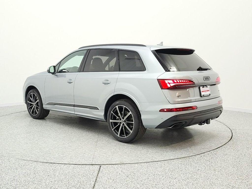 new 2026 Audi Q7 car, priced at $73,105