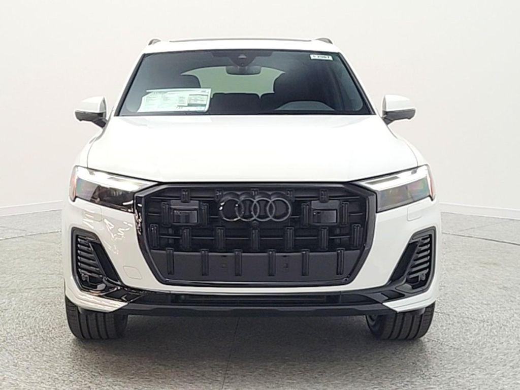 new 2026 Audi Q7 car, priced at $71,570
