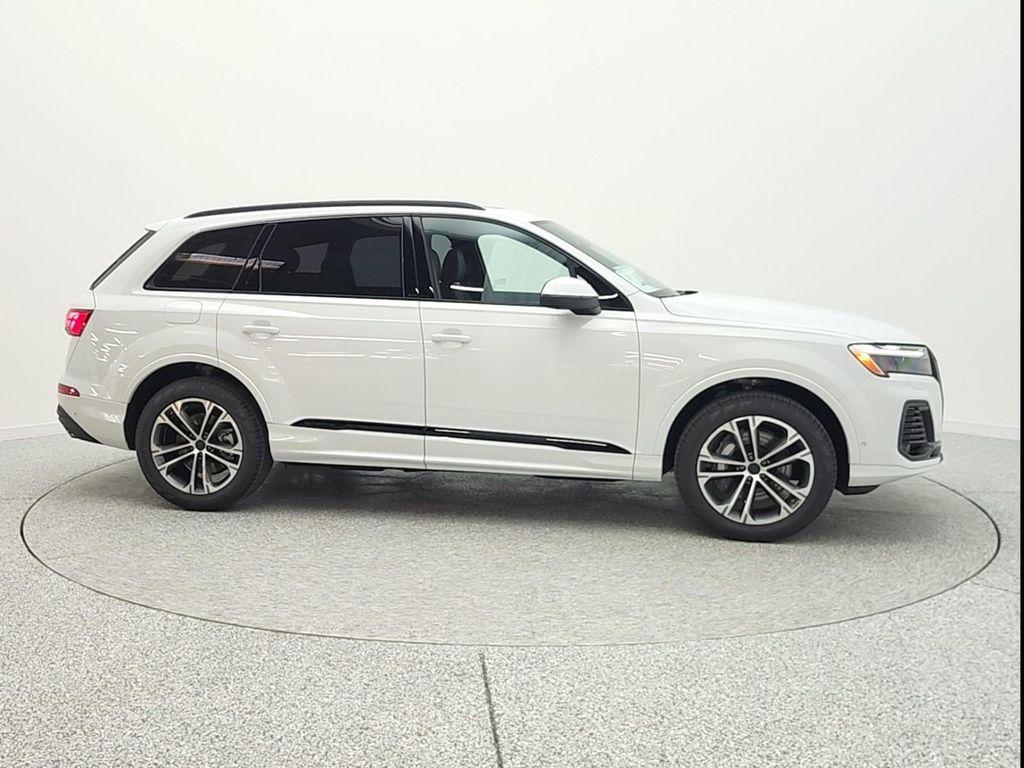 new 2026 Audi Q7 car, priced at $71,570