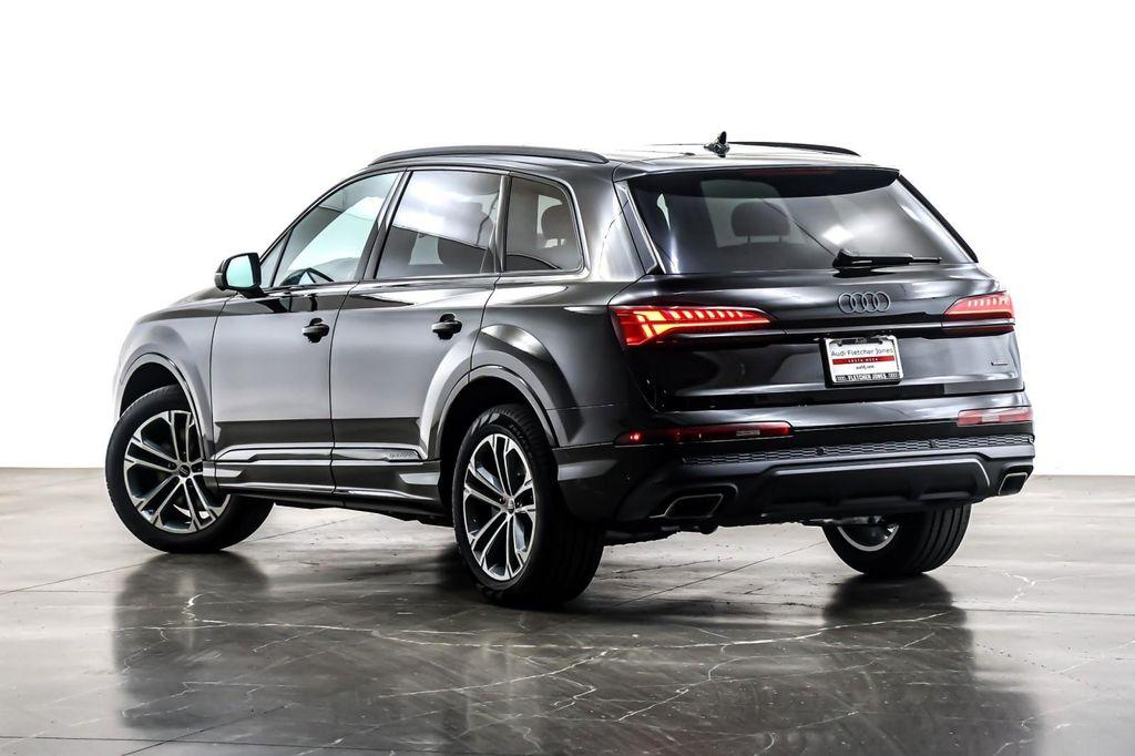 new 2026 Audi Q7 car, priced at $70,155