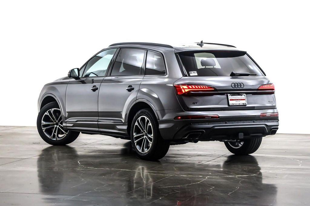 new 2026 Audi Q7 car, priced at $71,105