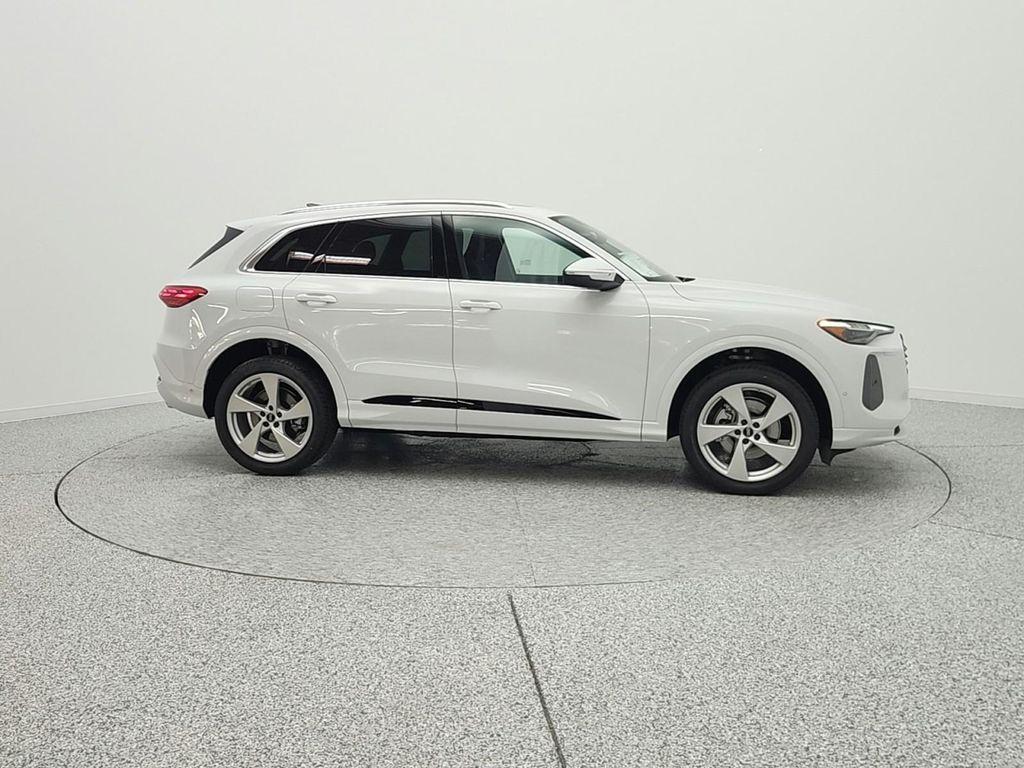 new 2025 Audi Q5 car, priced at $60,440