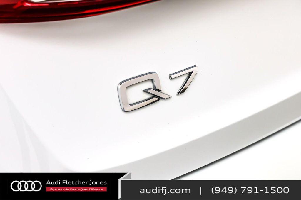 used 2023 Audi Q7 car, priced at $39,894