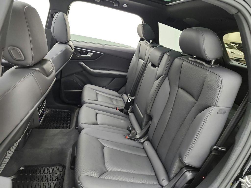 used 2023 Audi Q7 car, priced at $38,978