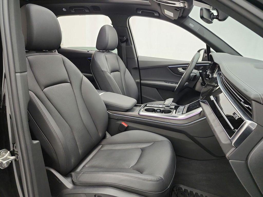 used 2023 Audi Q7 car, priced at $38,978
