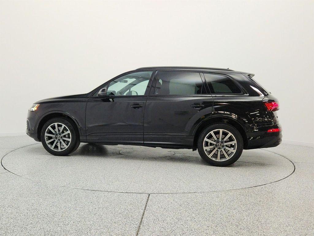 used 2023 Audi Q7 car, priced at $38,978