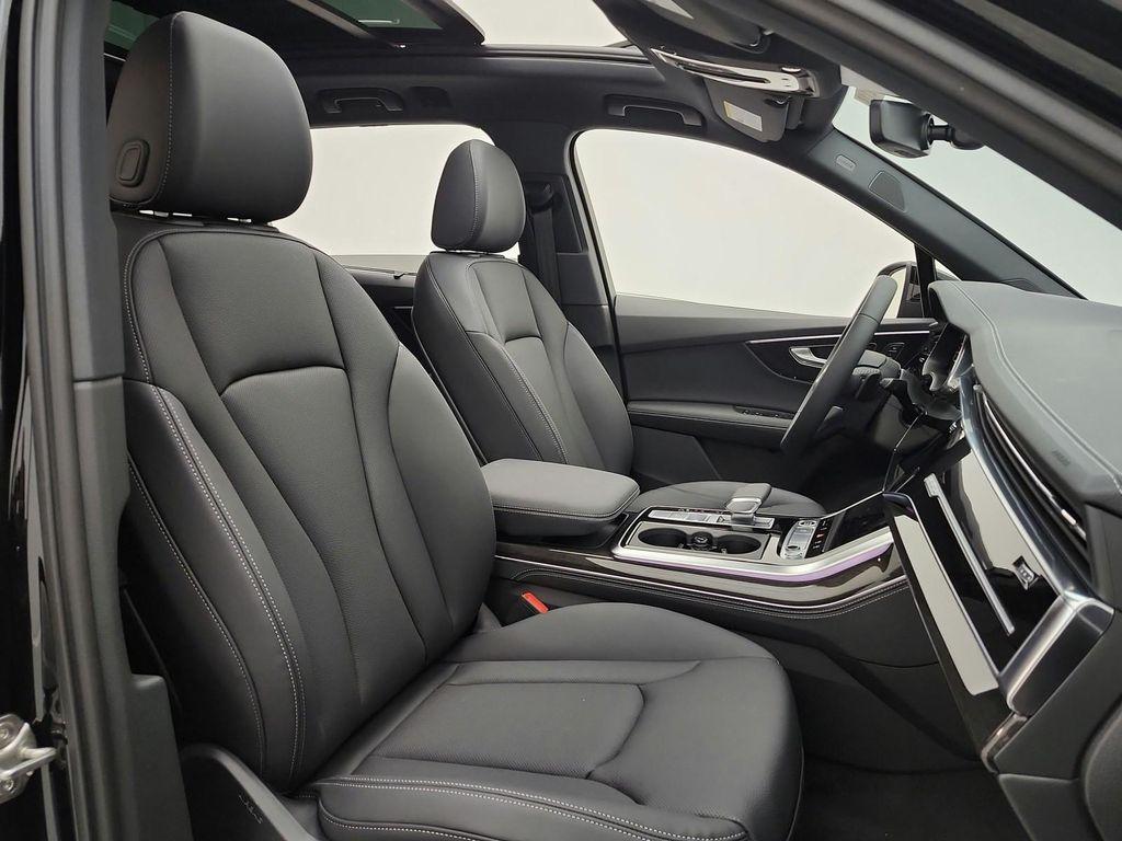 new 2026 Audi Q7 car, priced at $77,470