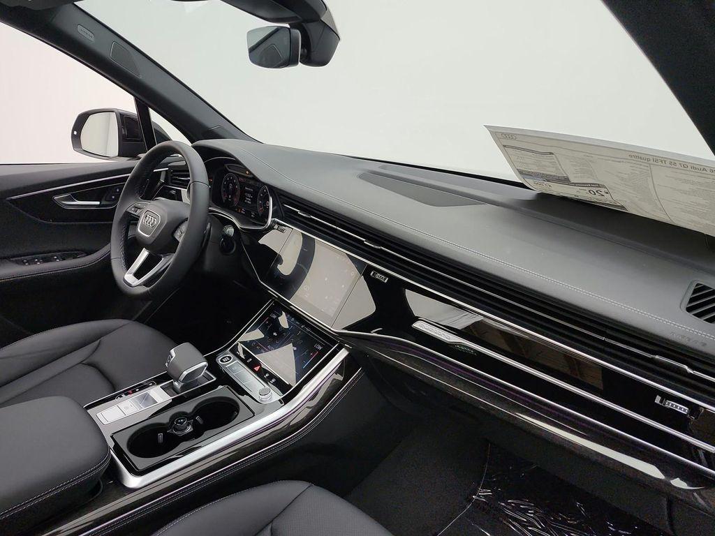 new 2026 Audi Q7 car, priced at $77,470