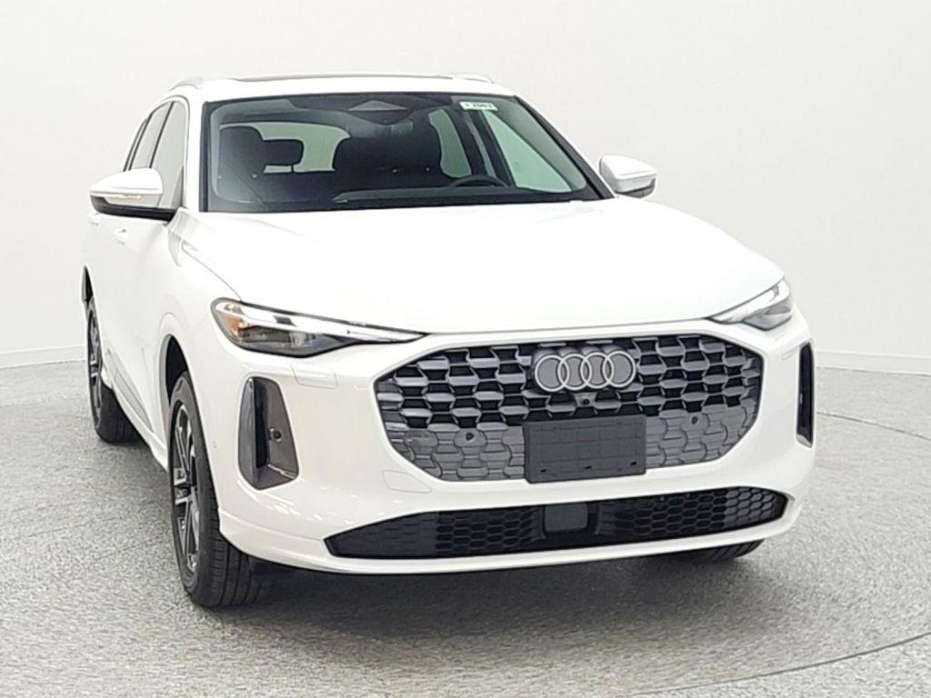 new 2025 Audi Q5 car, priced at $51,433