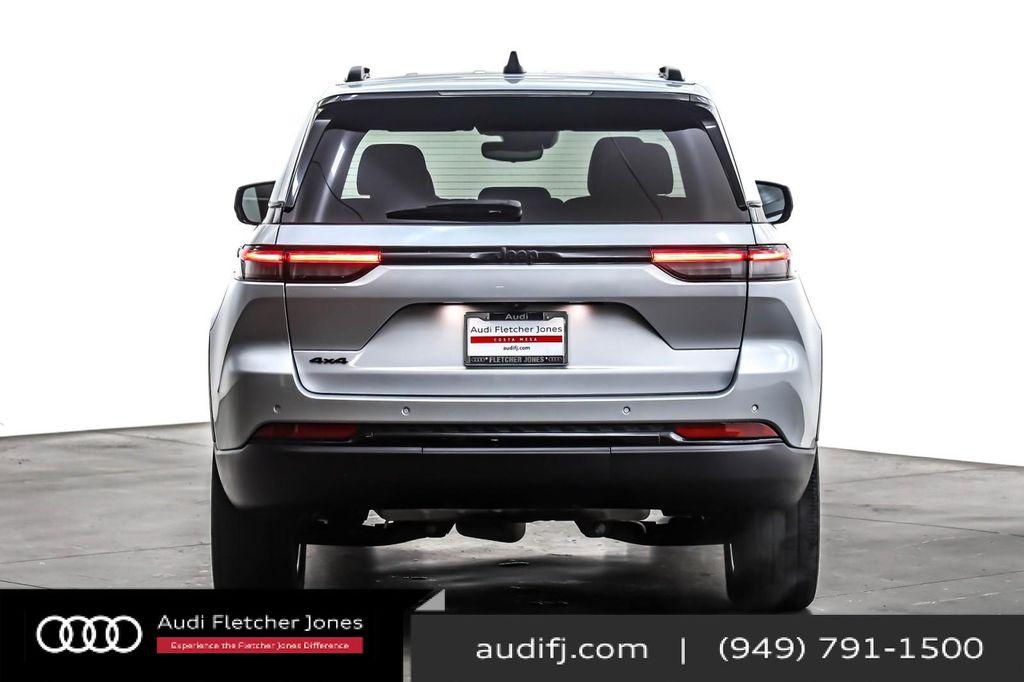 used 2022 Jeep Grand Cherokee car, priced at $29,894