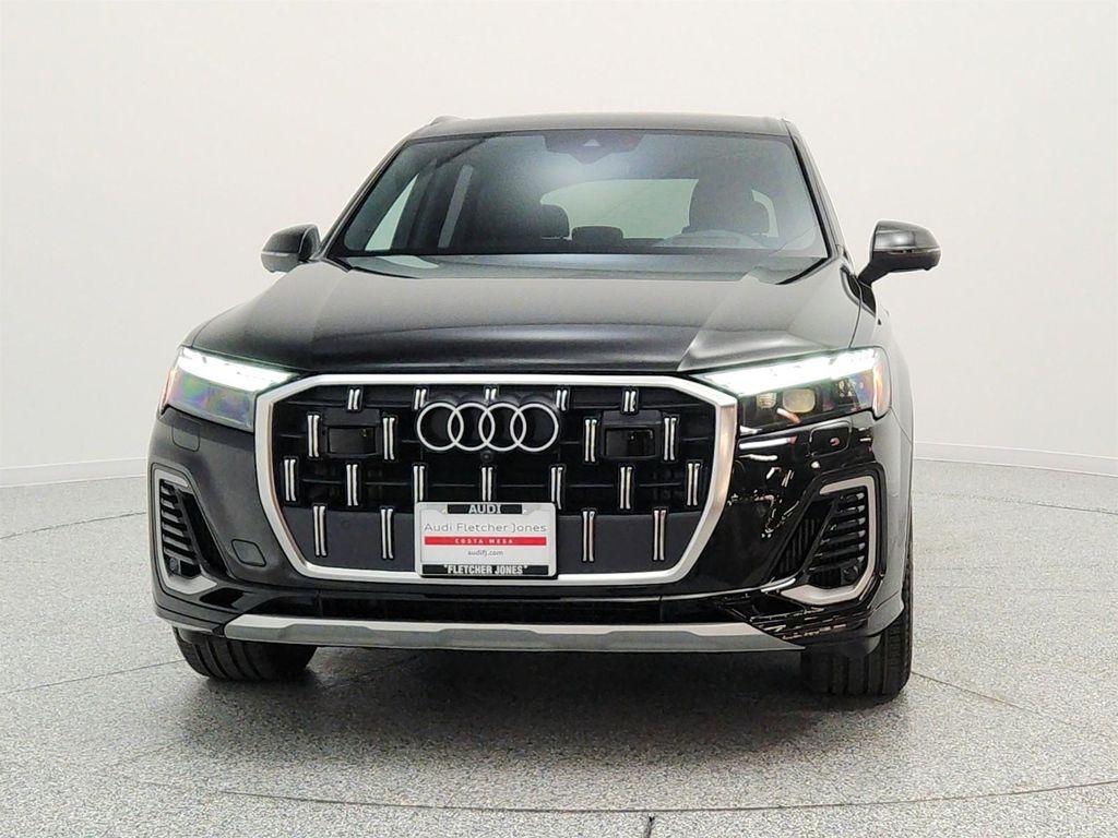 used 2025 Audi Q7 car, priced at $59,977
