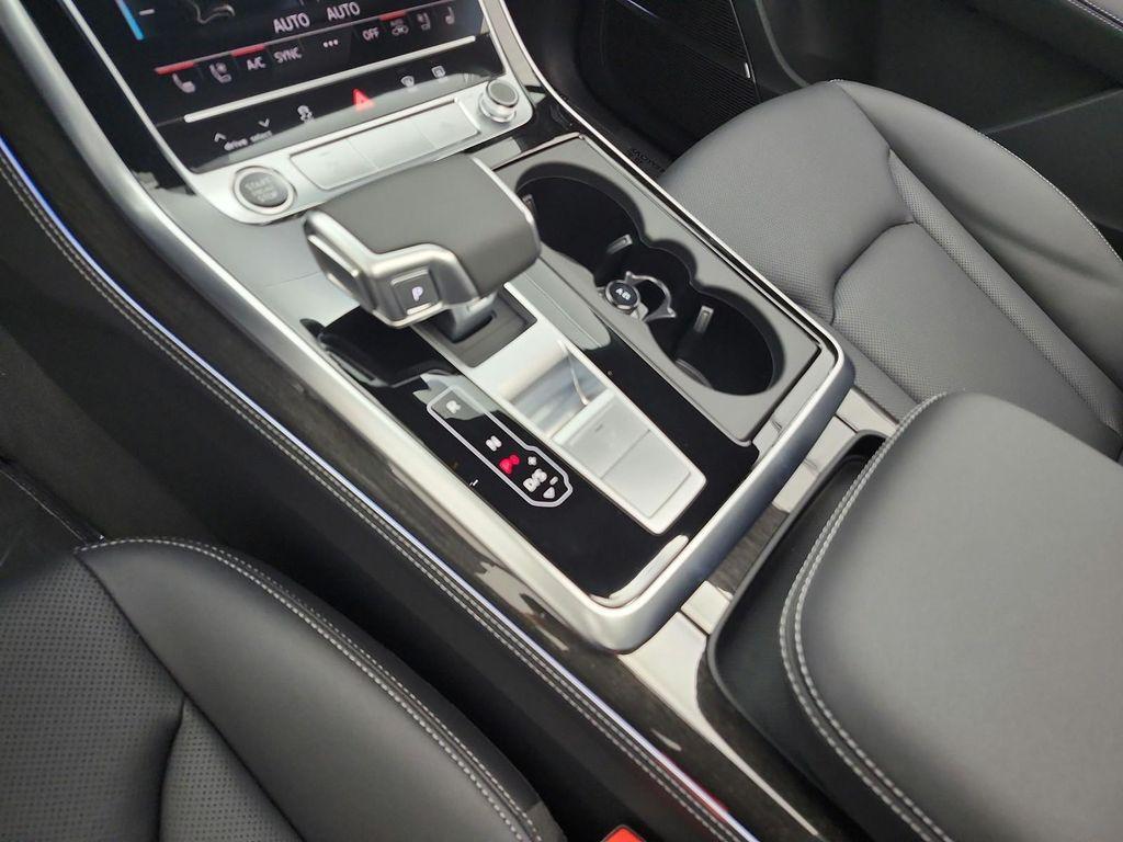 new 2026 Audi Q7 car, priced at $78,190