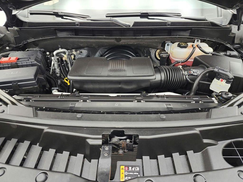 used 2025 GMC Yukon car, priced at $68,977