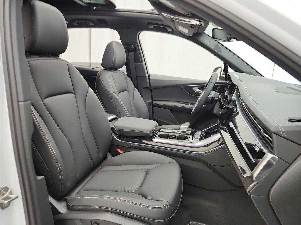 new 2026 Audi Q7 car, priced at $77,555