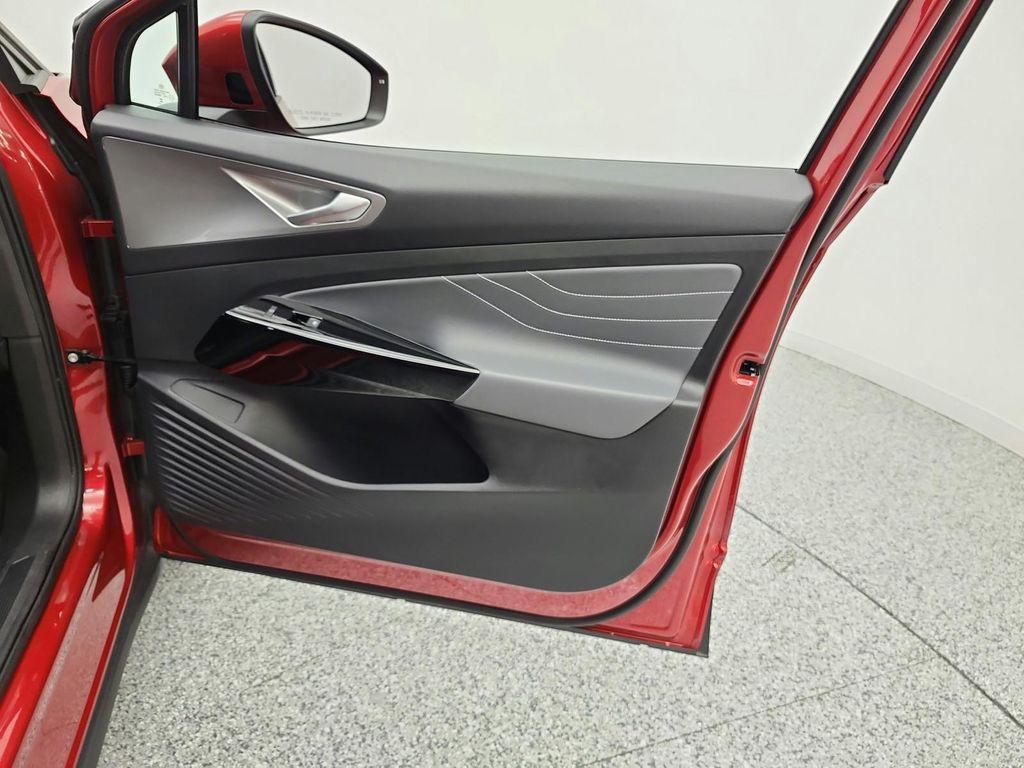 used 2025 Volkswagen ID.4 car, priced at $31,894