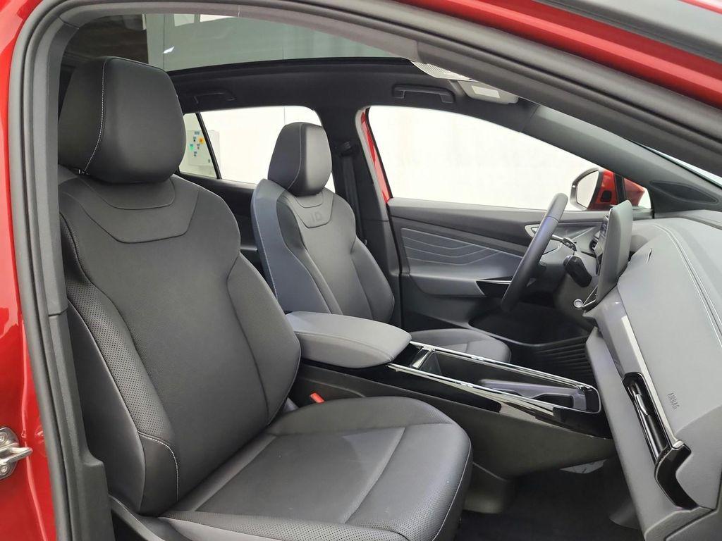 used 2025 Volkswagen ID.4 car, priced at $31,894